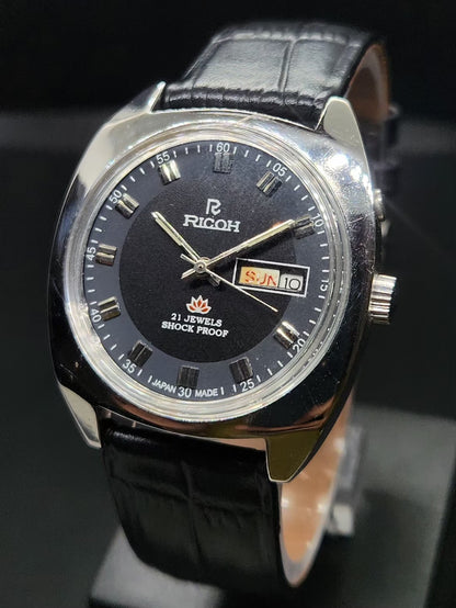 Vintage Ricoh R31 Automatic Black Face New Strap 21 Jewels Day-Date Men's Wrist Watch AS38