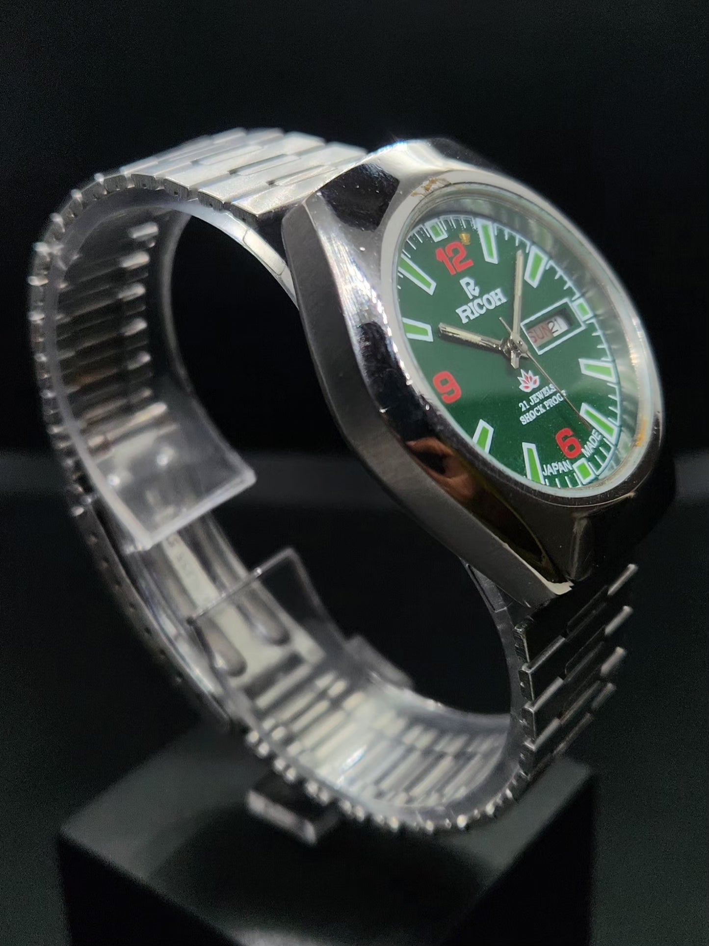 Vintage Ricoh R31 Automatic Green Face New Bracelet 21 Jewels Day-Date Men's Wrist Watch AS40