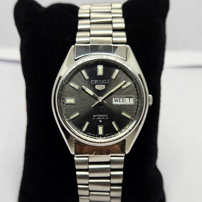 Vintage 1971 Original Seiko 5 Automatic 6119-8000 Black face 21 Jewels Day-Date Japanese Men's Wrist Watch OG208