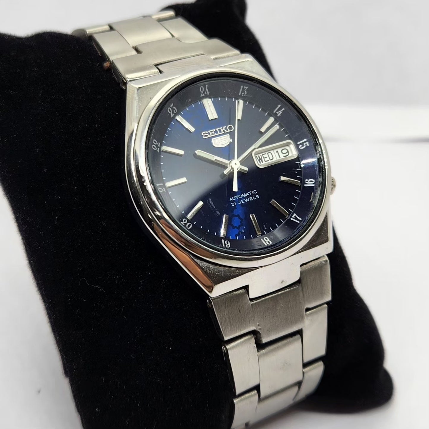 Vintage 1980 Original Seiko 5 Automatic 7S26 Blue face 21 Jewels Day-Date Japanese Men's Wrist Watch OG209