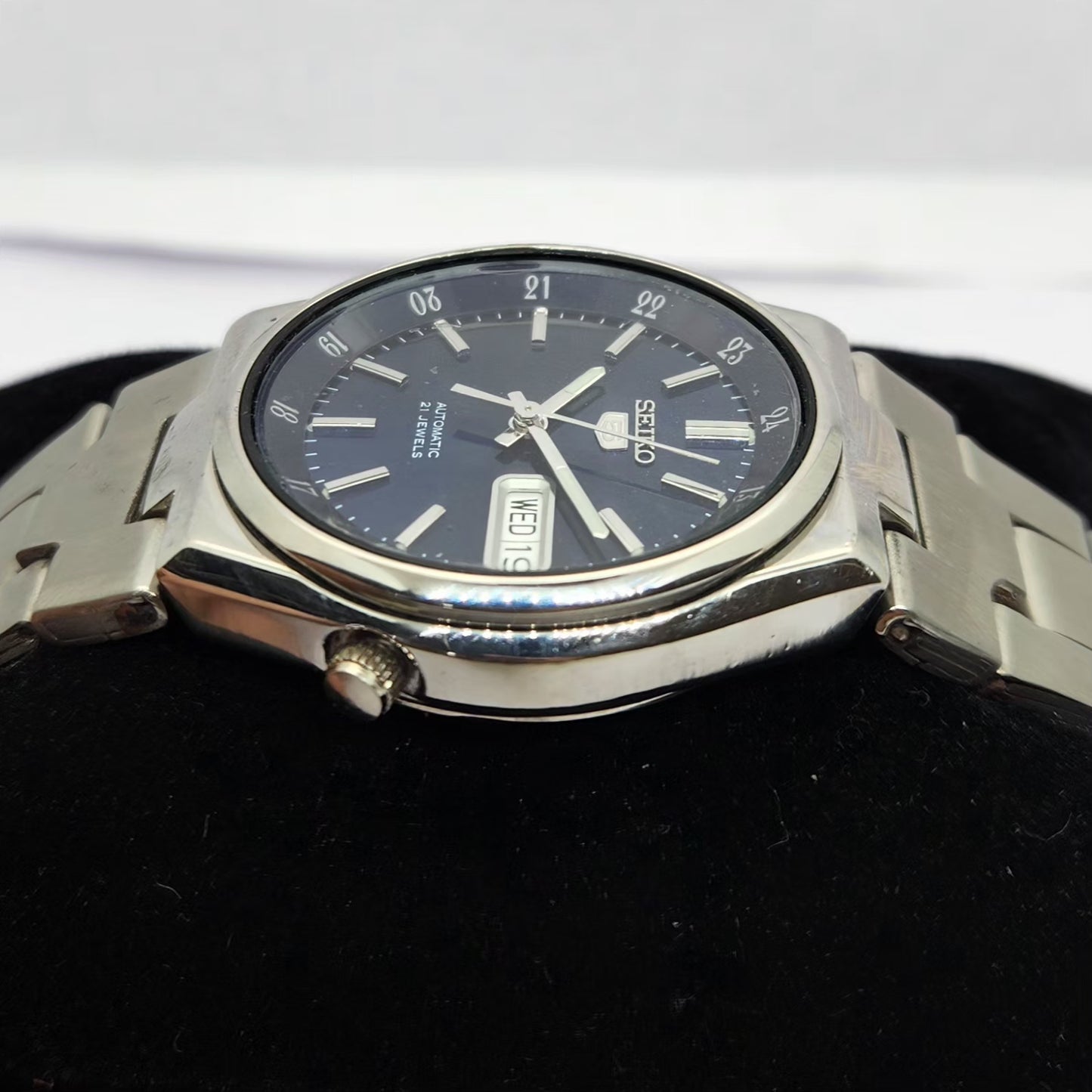 Vintage 1980 Original Seiko 5 Automatic 7S26 Blue face 21 Jewels Day-Date Japanese Men's Wrist Watch OG209