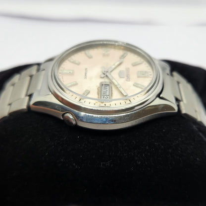 Vintage 1983 Original Seiko 5 Automatic 6309-8230 Silver face 17 Jewels Day-Date Japanese Men's Wrist Watch OG210
