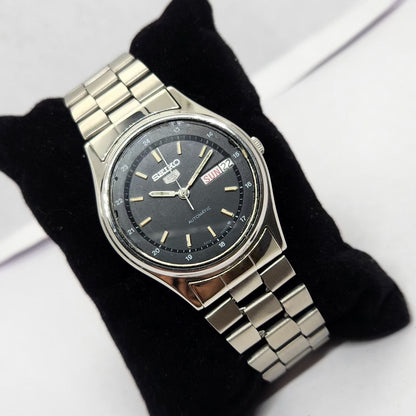 Vintage 1985 Original Seiko 5 Automatic 6309-523A Black 17 Jewels Day-Date Japanese Men's Wrist Watch OG212
