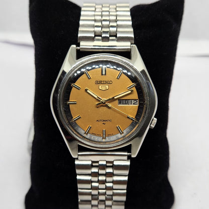 Vintage 1976 Original Seiko 5 Automatic 7009-8040 Gold face 17 Jewels Day-Date Japanese Men's Wrist Watch OG213