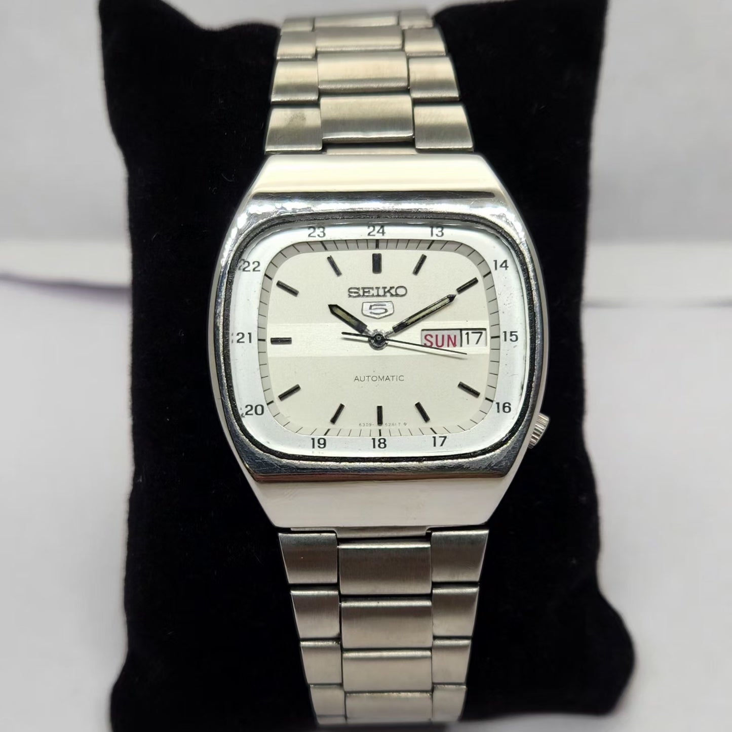 Vintage 1981 Original Seiko 5 Automatic 6309-523A White face 17 Jewels Day-Date Japanese Men's Wrist Watch OG214