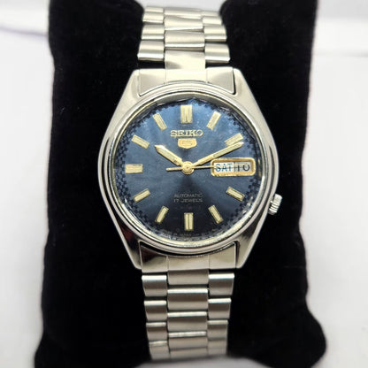 Vintage 1980 Original Seiko 5 Automatic 7009-876A Blue face 17 Jewels Day-Date Japanese Men's Wrist Watch OG216
