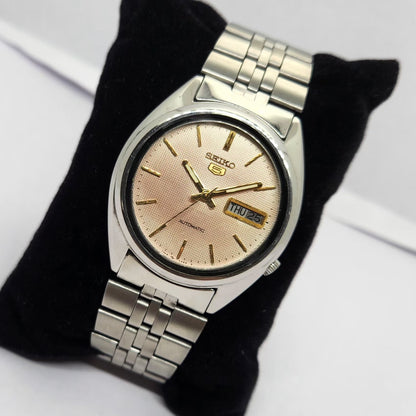 Vintage 1983 Original Seiko 5 Automatic 7009-3740 Salamon face 17 Jewels Day-Date Japanese Men's Wrist Watch OG217