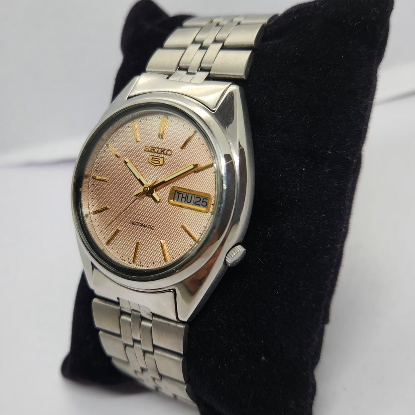 Vintage 1983 Original Seiko 5 Automatic 7009-3740 Salamon face 17 Jewels Day-Date Japanese Men's Wrist Watch OG217