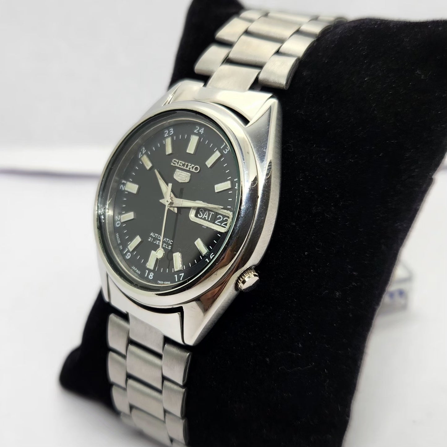 Vintage 1981 Original Seiko 5 Automatic 7S26-03E0 Black face 21 Jewels Day-Date Japanese Men's Wrist Watch OG218