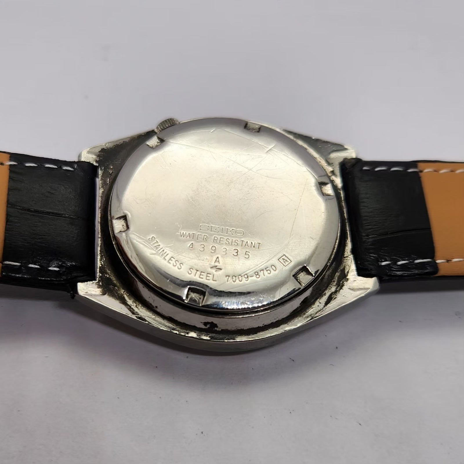 Vintage 1984 Original Seiko 5 Automatic 7009-8750 Silver Face 17 Jewels Day-Date Japanese Men's Wrist Watch OG221