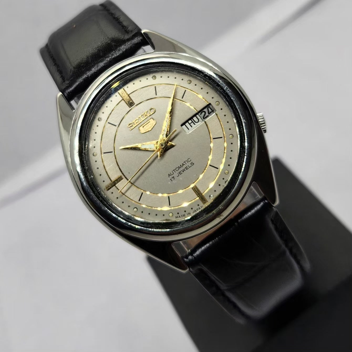 Vintage 1976 Original Seiko 5 Automatic 7009-3040 Grey Face 17 Jewels Day-Date Japanese Men's Wrist Watch OG222