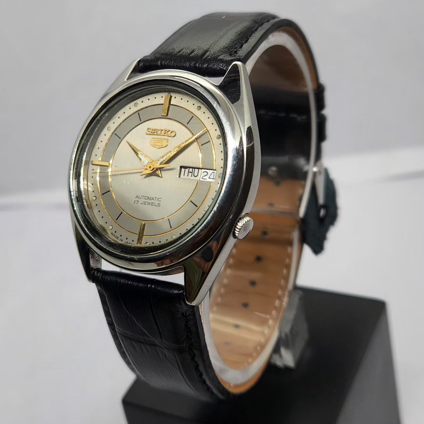 Vintage 1976 Original Seiko 5 Automatic 7009-3040 Grey Face 17 Jewels Day-Date Japanese Men's Wrist Watch OG222