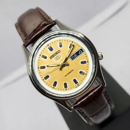 Vintage 1981 Original Seiko 5 Automatic 7S26-3040 Yellow face 21 Jewels Day-Date Japanese Men's Wrist Watch OG223