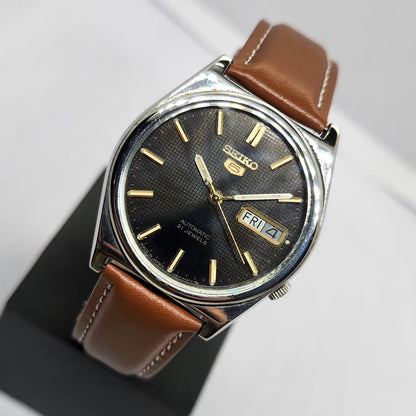 Vintage 1975 Original Seiko 5 Automatic 7019-8180 Black face 21 Jewels Day-Date Japanese Men's Wrist Watch OG214