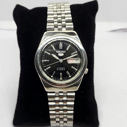 Vintage 1981 Original Seiko 5 Automatic 7S26-0290 Black face 21 Jewels Day-Date Japanese Men's Wrist Watch OG215