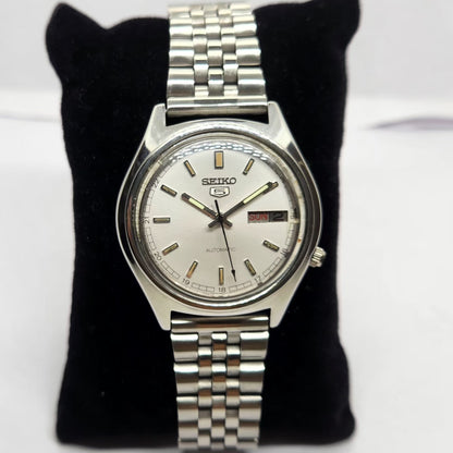 Vintage 1981 Original Seiko 5 Automatic 7009-4020 Silver face 17 Jewels Day-Date Japanese Men's Wrist Watch OG216