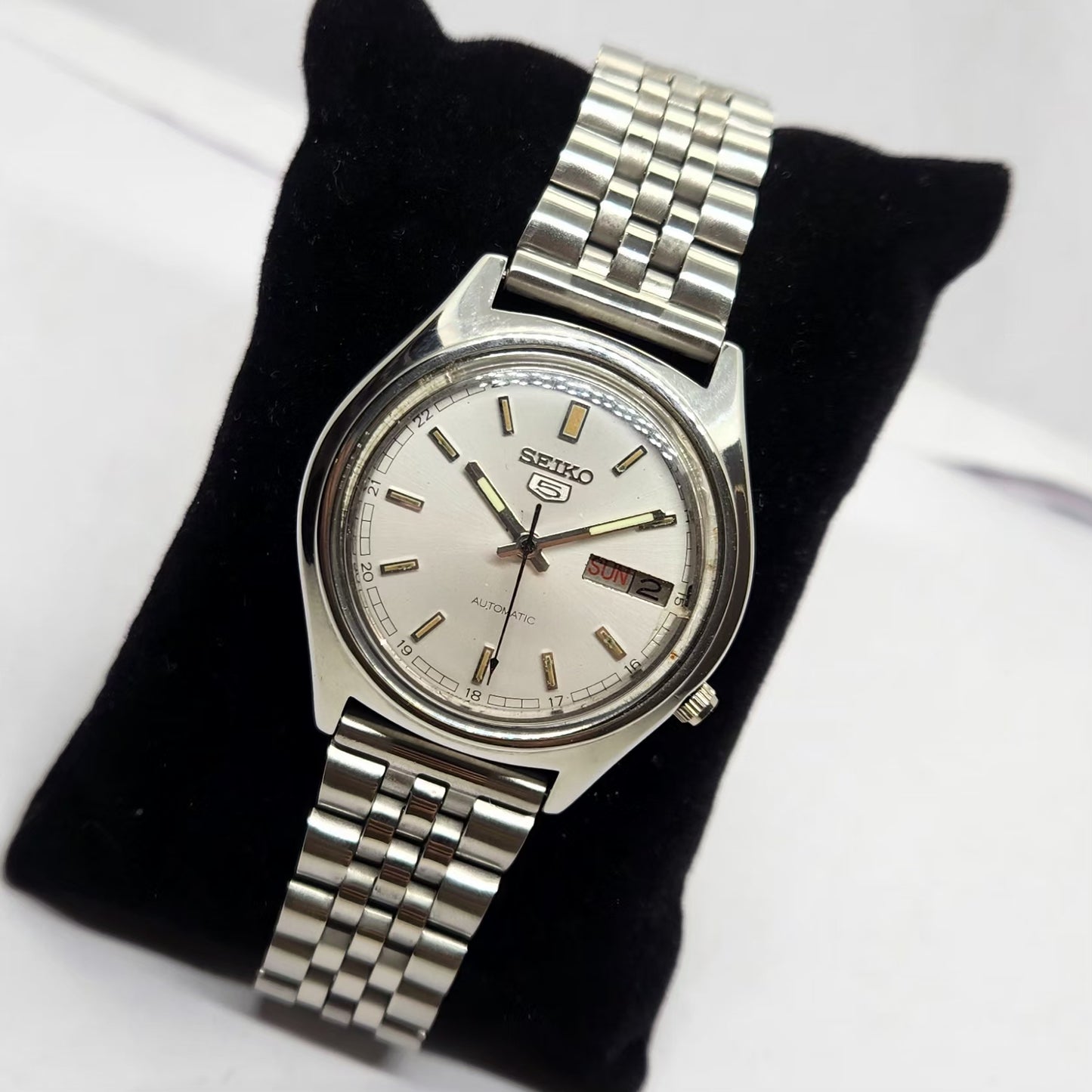 Vintage 1981 Original Seiko 5 Automatic 7009-4020 Silver face 17 Jewels Day-Date Japanese Men's Wrist Watch OG216