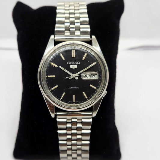 Vintage 1983 Original Seiko 5 Automatic 6309-8800 Black face 17 Jewels Day-Date Japanese Men's Wrist Watch OG217
