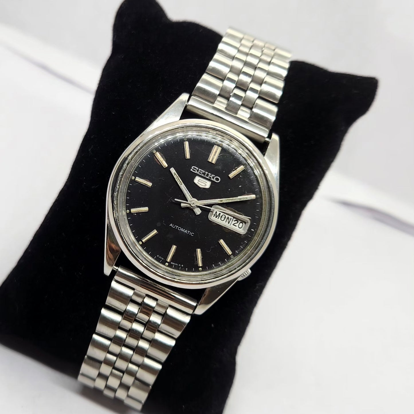 Vintage 1983 Original Seiko 5 Automatic 6309-8800 Black face 17 Jewels Day-Date Japanese Men's Wrist Watch OG217