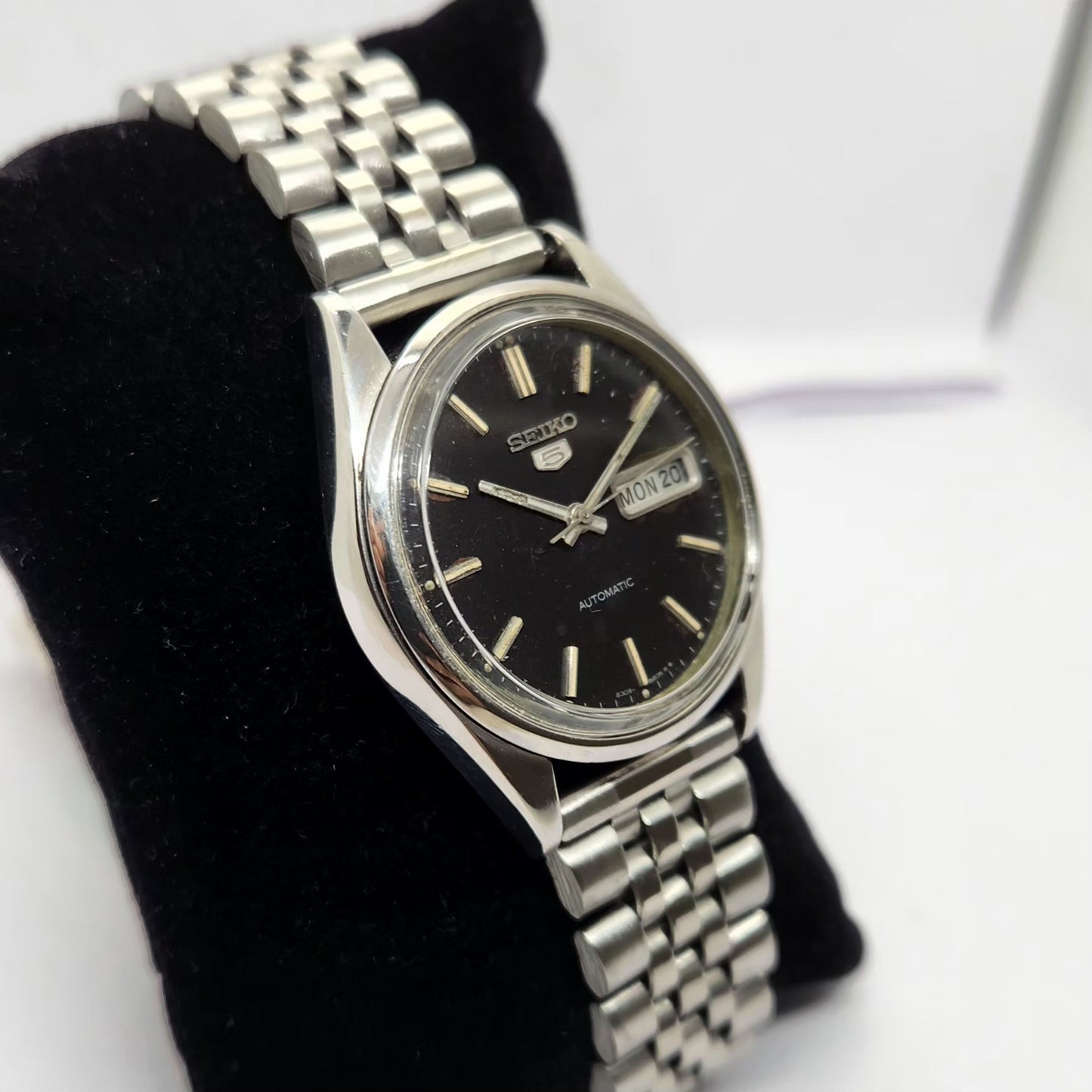 Vintage 1983 Original Seiko 5 Automatic 6309-8800 Black face 17 Jewels Day-Date Japanese Men's Wrist Watch OG217
