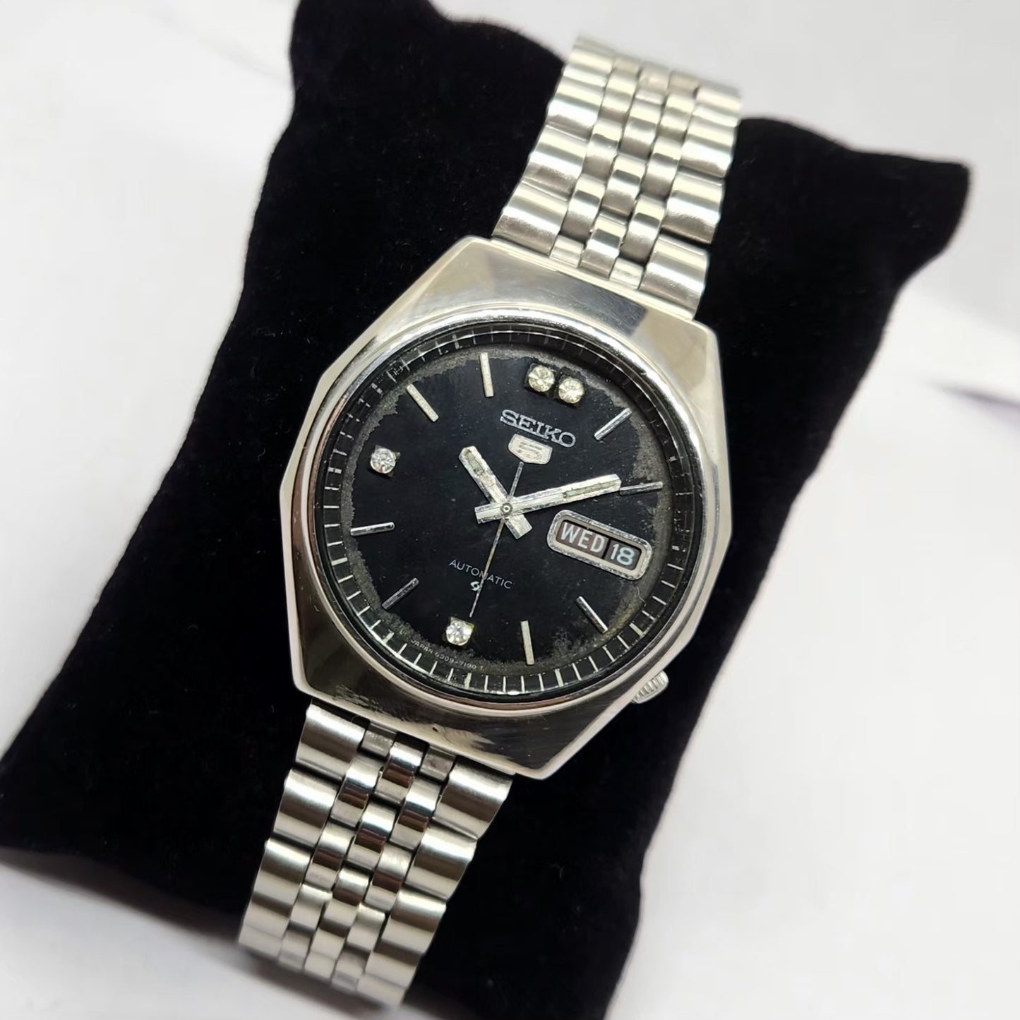 Vintage 1981 Original Seiko 5 Automatic 6309-7200 Black face 17 Jewels Day-Date Japanese Men's Wrist Watch OG219