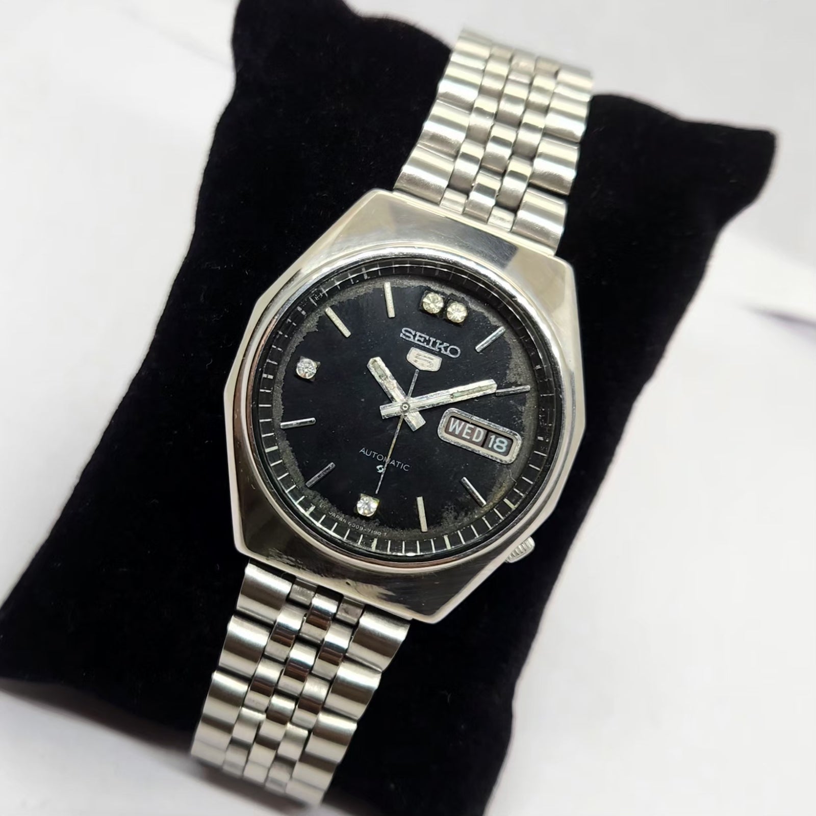 Vintage 1981 Original Seiko 5 Automatic 6309-7200 Black face 17 Jewels Day-Date Japanese Men's Wrist Watch OG219