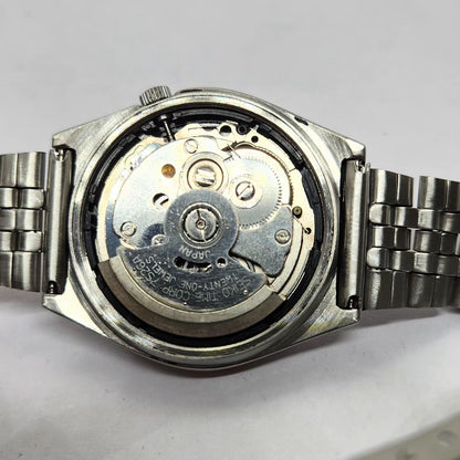 Vintage 1981 Original Seiko 5 Automatic 7s26-7030 White face 21 Jewels Day-Date Japanese Men's Wrist Watch OG220