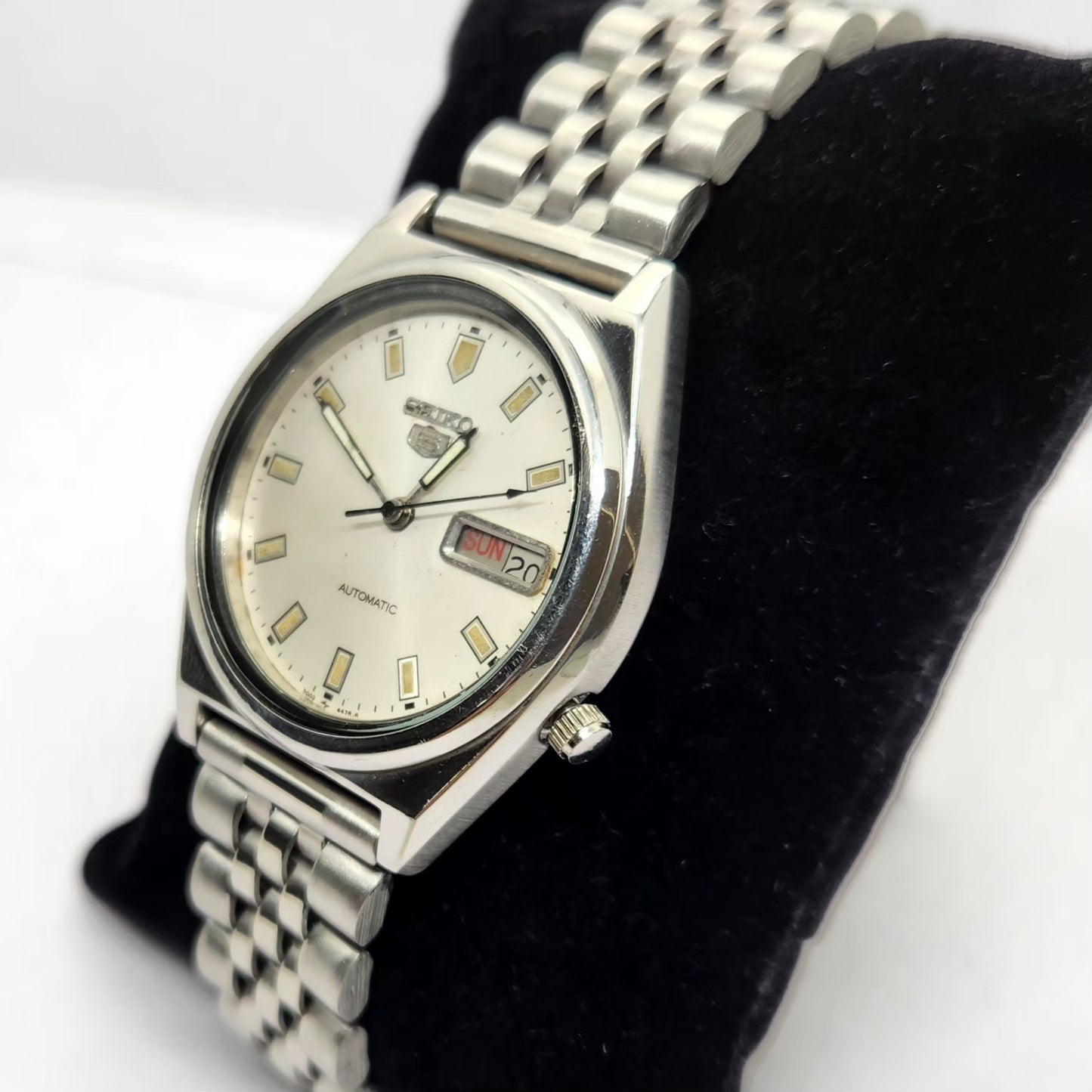 Vintage 1981 Original Seiko 5 Automatic 7009-3071 Silver face 17 Jewels Day-Date Japanese Men's Wrist Watch OG221