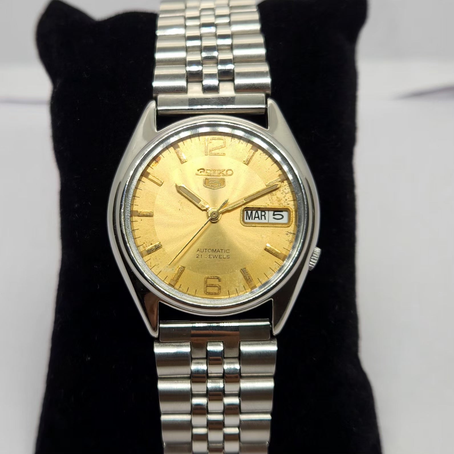 Vintage 1996 Original Seiko 5 Automatic 7s26-6000 Gold face 21 Jewels Day-Date Japanese Men's Wrist Watch OG223