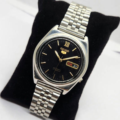 Vintage 1981 Original Seiko 5 Automatic 7s26-3040 Black face 21 Jewels Day-Date Japanese Men's Wrist Watch OG224