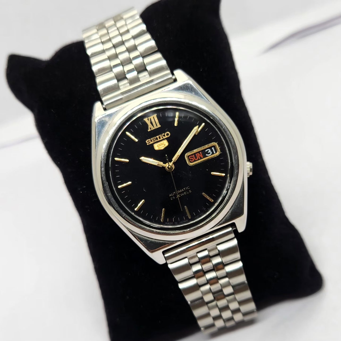 Vintage 1981 Original Seiko 5 Automatic 7s26-3040 Black face 21 Jewels Day-Date Japanese Men's Wrist Watch OG224