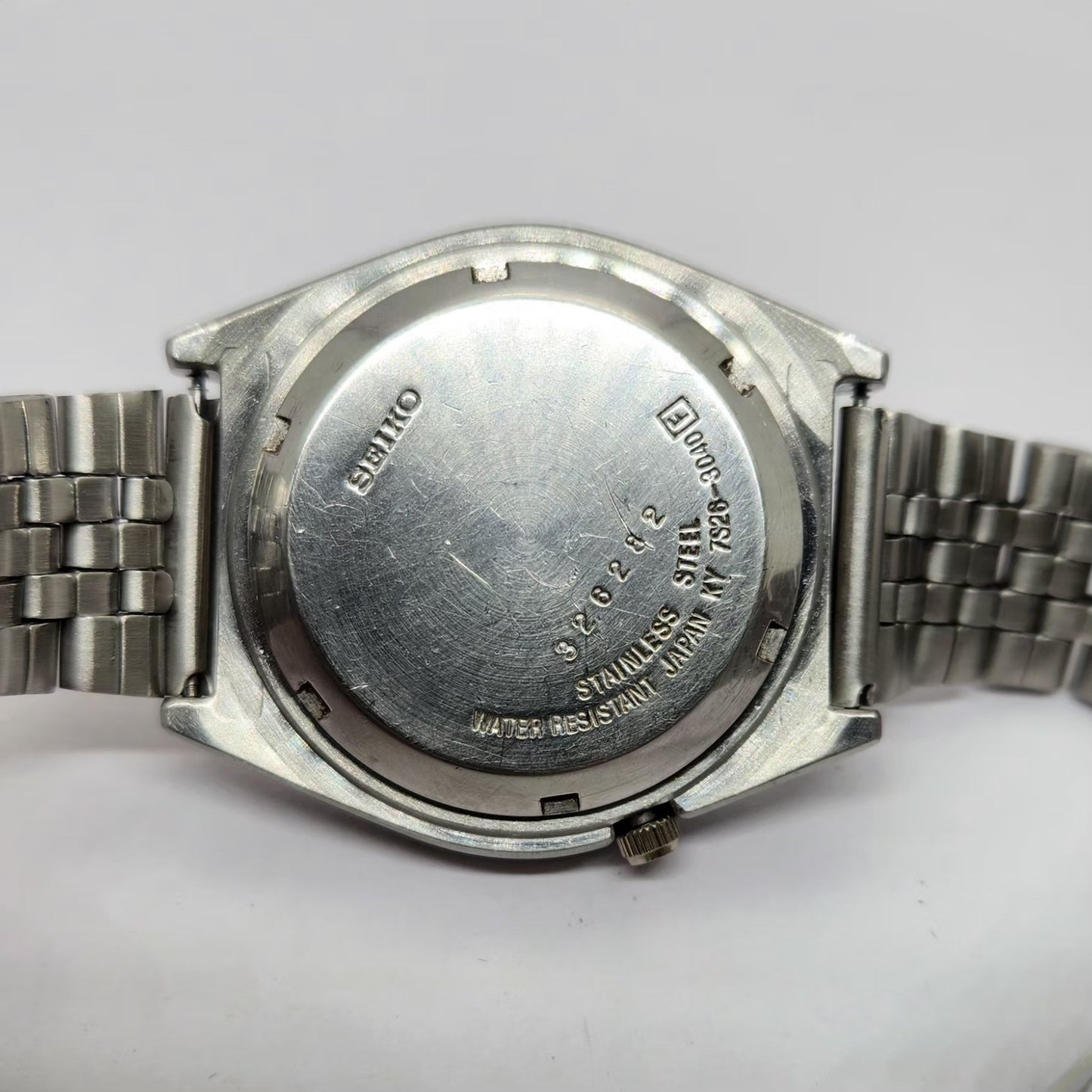 Vintage 1981 Original Seiko 5 Automatic 7s26-3040 Black face 21 Jewels Day-Date Japanese Men's Wrist Watch OG224