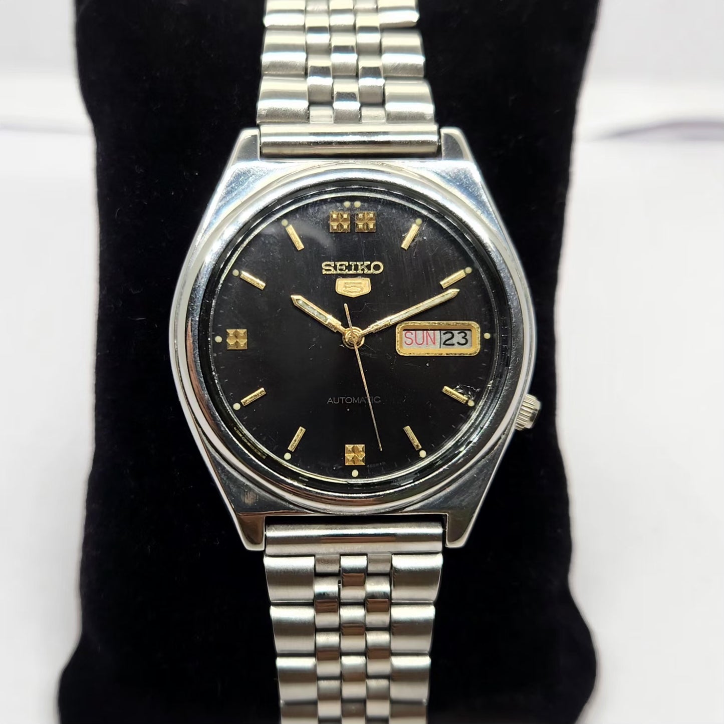 Vintage 1985 Original Seiko 5 Automatic 7009-3070 Black face 17 Jewels Day-Date Japanese Men's Wrist Watch OG226