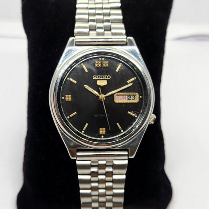 Vintage 1985 Original Seiko 5 Automatic 7009-3070 Black face 17 Jewels Day-Date Japanese Men's Wrist Watch OG226