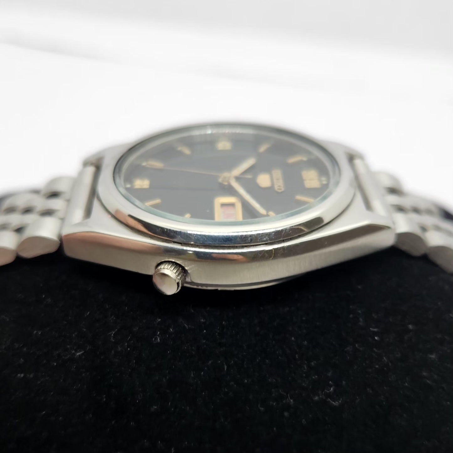 Vintage 1985 Original Seiko 5 Automatic 7009-3070 Black face 17 Jewels Day-Date Japanese Men's Wrist Watch OG226
