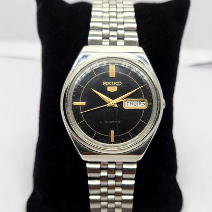Vintage 1984 Original Seiko 5 Automatic 6309-8930 Black face 17 Jewels Day-Date Japanese Men's Wrist Watch OG227