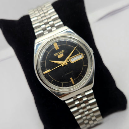 Vintage 1984 Original Seiko 5 Automatic 6309-8930 Black face 17 Jewels Day-Date Japanese Men's Wrist Watch OG227
