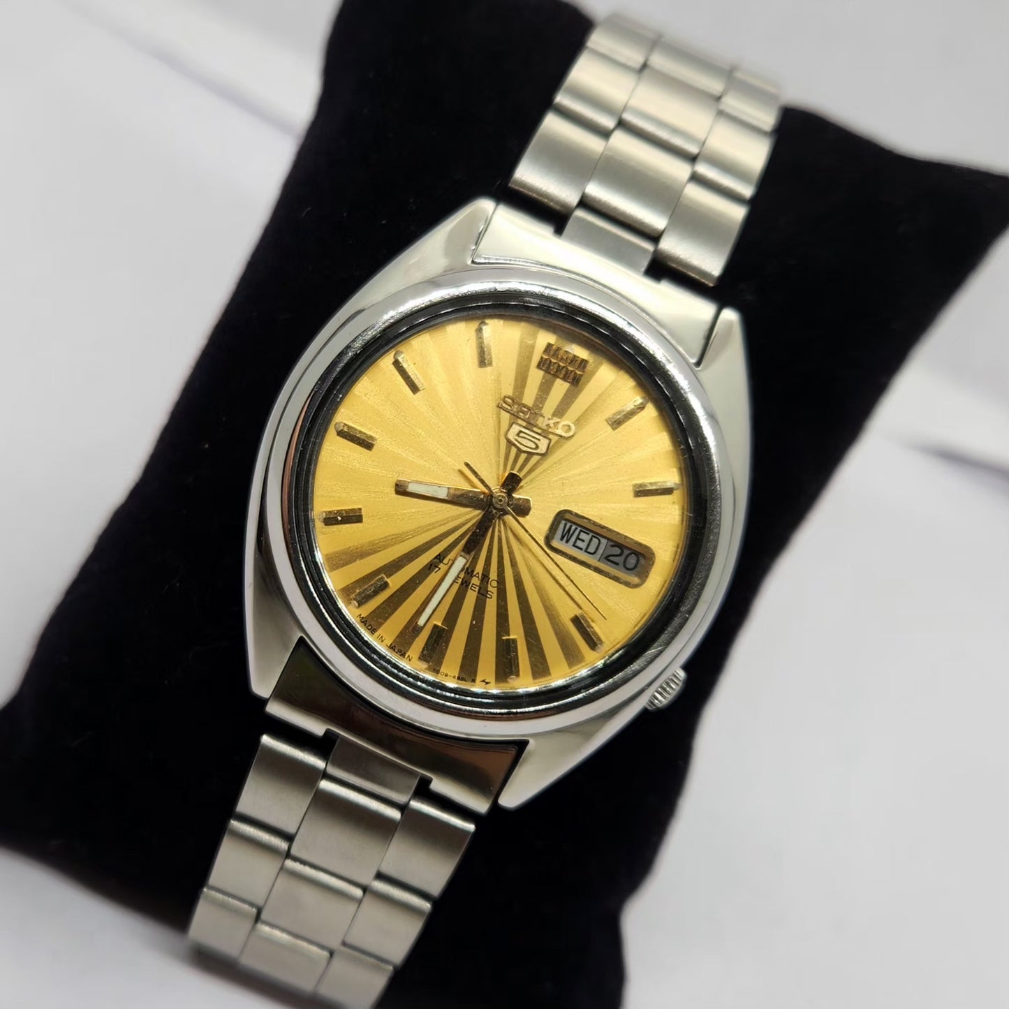 Vintage 1985 Original Seiko 5 Automatic 7009-3040 Gold face 17 Jewels Day-Date Japanese Men's Wrist Watch OG229