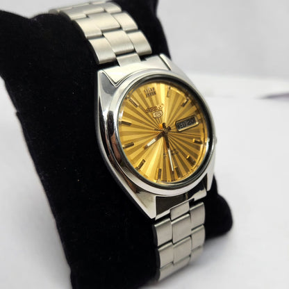 Vintage 1985 Original Seiko 5 Automatic 7009-3040 Gold face 17 Jewels Day-Date Japanese Men's Wrist Watch OG229