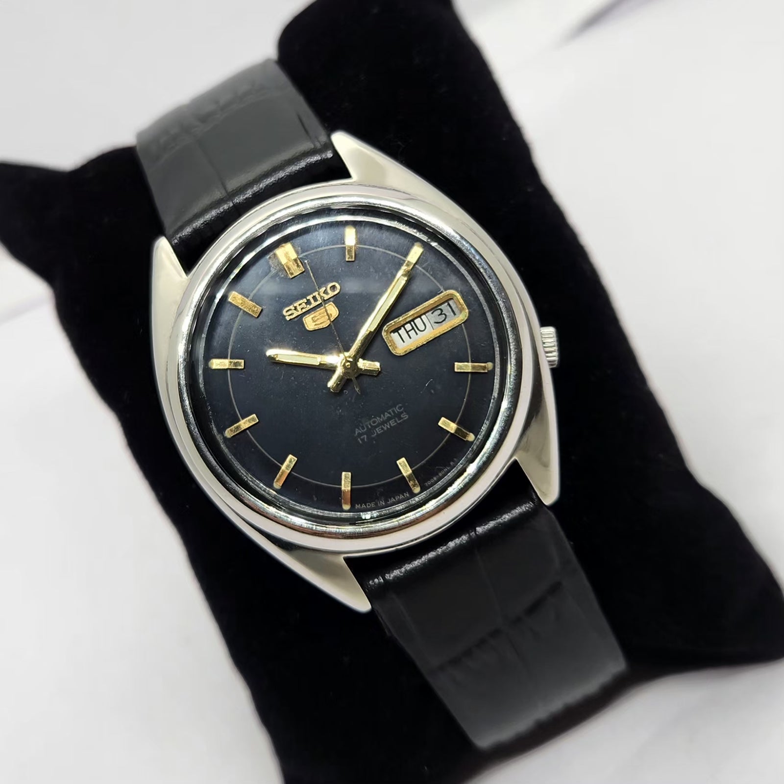 Vintage 1976 Original Seiko 5 Automatic 6309-8840 Black face 17 Jewels Day-Date Japanese Men's Wrist Watch OG231