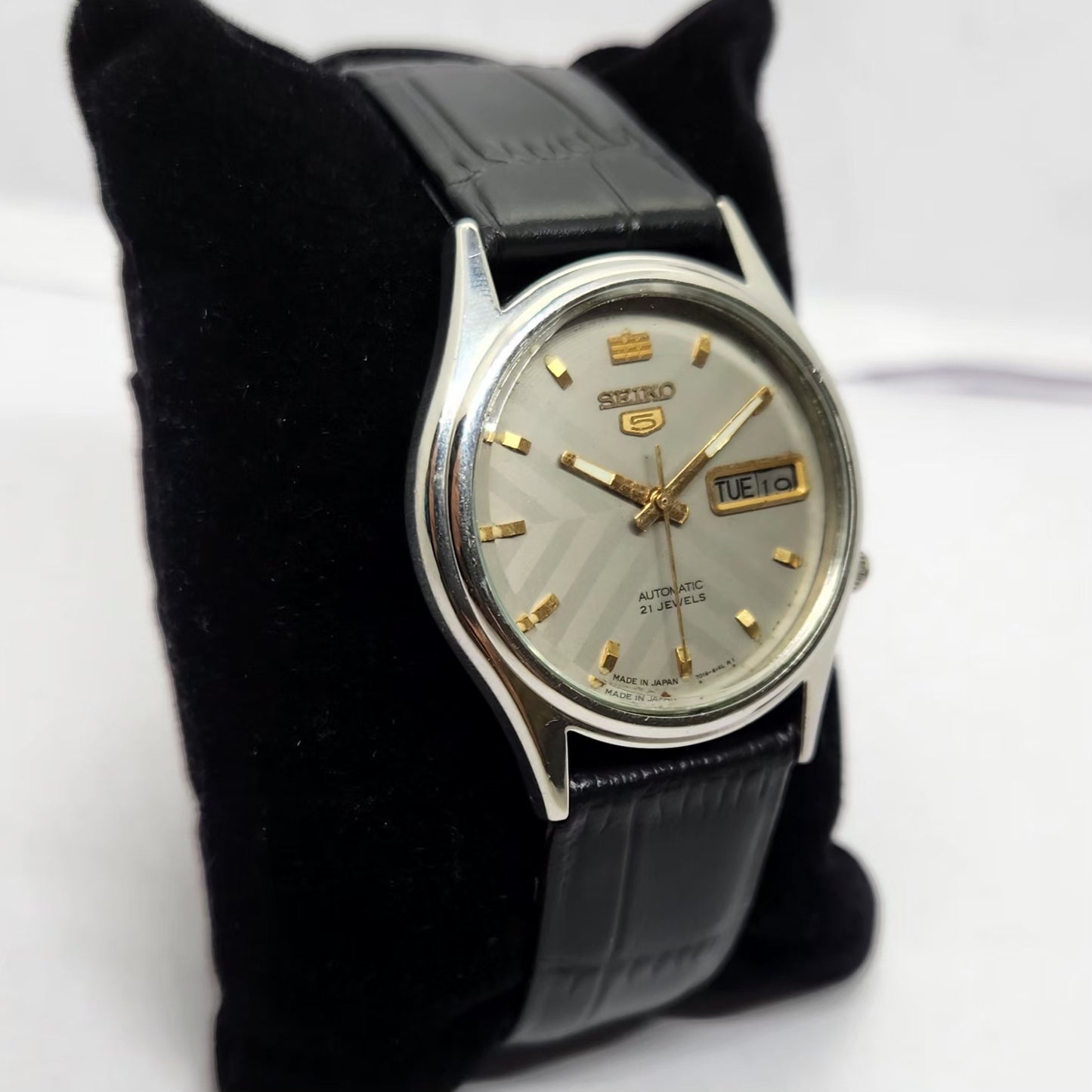 Vintage 1981 Original Seiko 5 Automatic 7009-3101 Silver face 17 Jewels Day-Date Japanese Men's Wrist Watch OG233