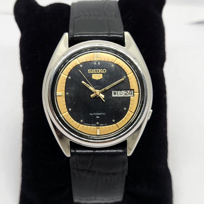 Vintage 1977 Original Seiko 5 Automatic 7009-3040 Black face 17 Jewels Day-Date Japanese Men's Wrist Watch OG234