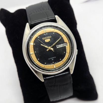Vintage 1977 Original Seiko 5 Automatic 7009-3040 Black face 17 Jewels Day-Date Japanese Men's Wrist Watch OG234