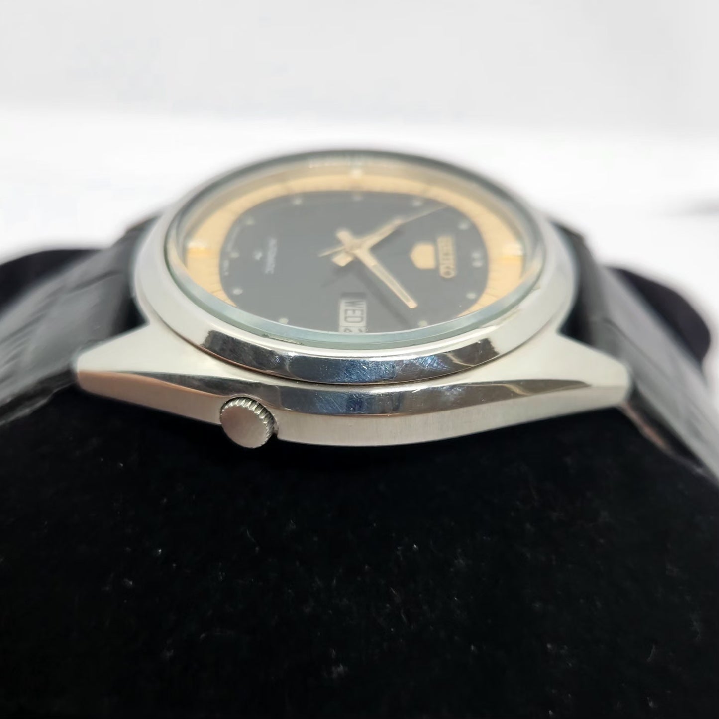 Vintage 1977 Original Seiko 5 Automatic 7009-3040 Black face 17 Jewels Day-Date Japanese Men's Wrist Watch OG234