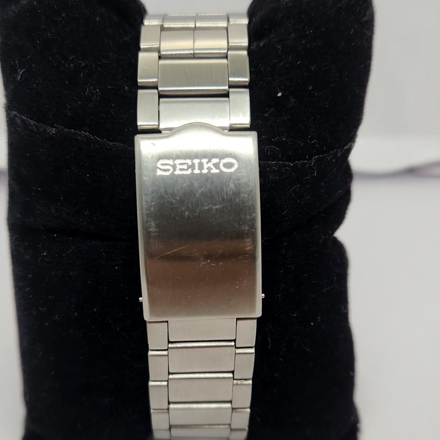 Vintage 1983 Original Seiko 5 Automatic 7009-8830 Grey face 17 Jewels Day-Date Japanese Men's Wrist Watch OG235