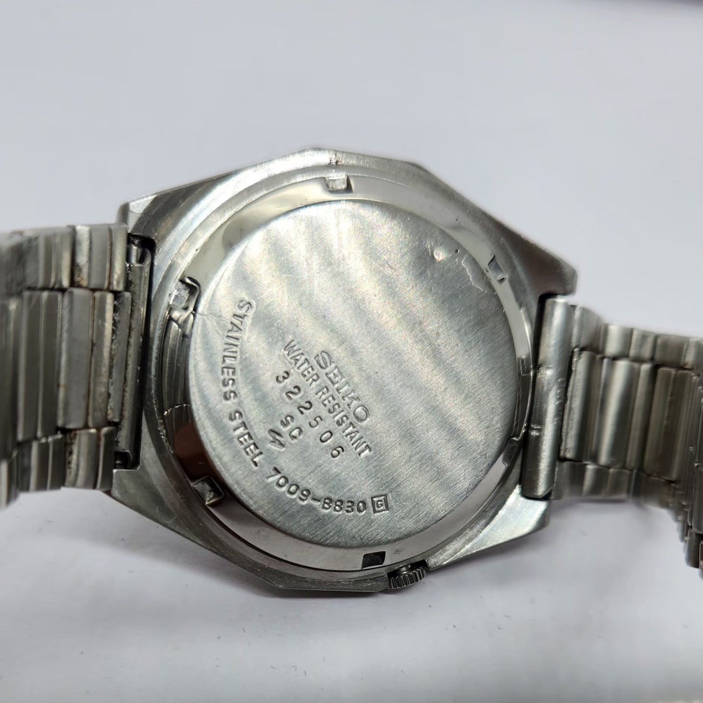 Vintage 1983 Original Seiko 5 Automatic 7009-8830 Grey face 17 Jewels Day-Date Japanese Men's Wrist Watch OG235