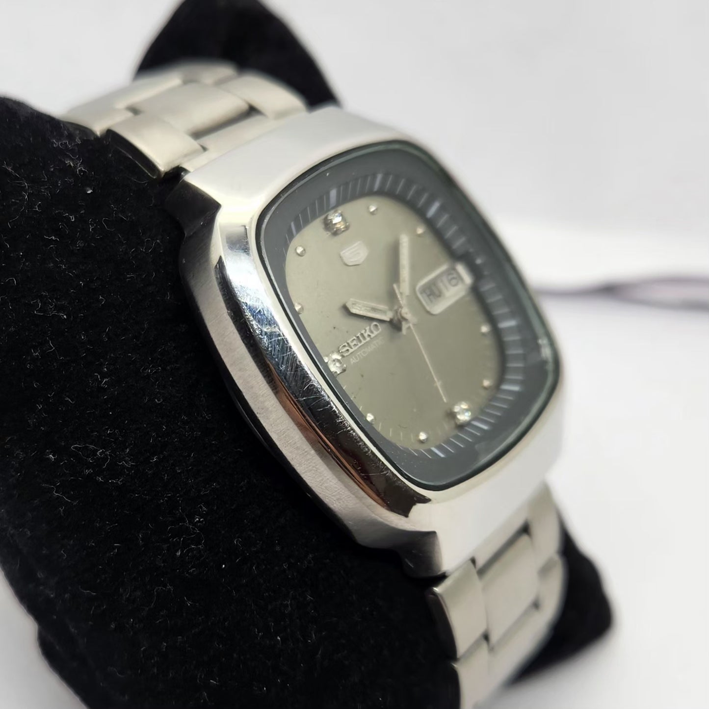 Vintage 1981 Original Seiko 5 Automatic 7009-5190 Silver face 17 Jewels Day-Date Japanese Men's Wrist Watch OG236