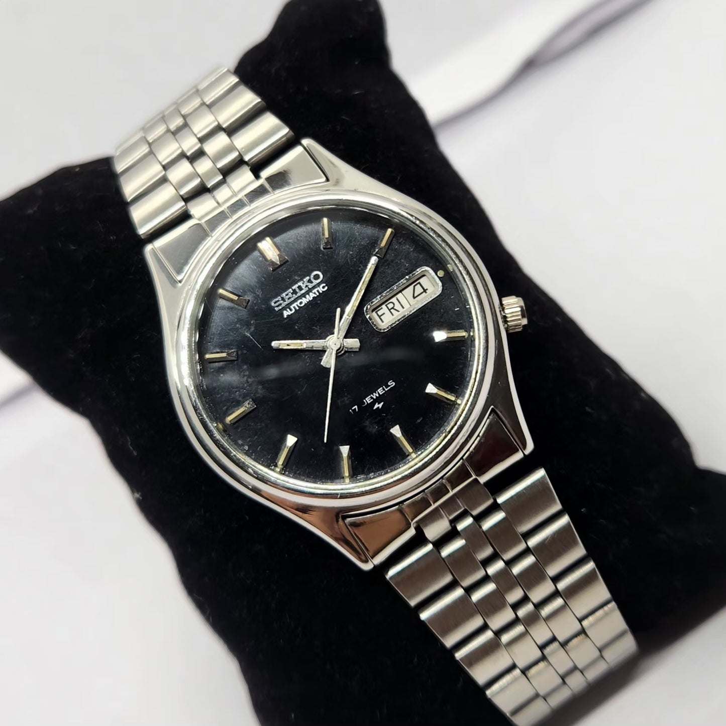 Vintage 1985 Original Seiko 5 Automatic 7009-6001 Black face 17 Jewels Day-Date Japanese Men's Wrist Watch OG237