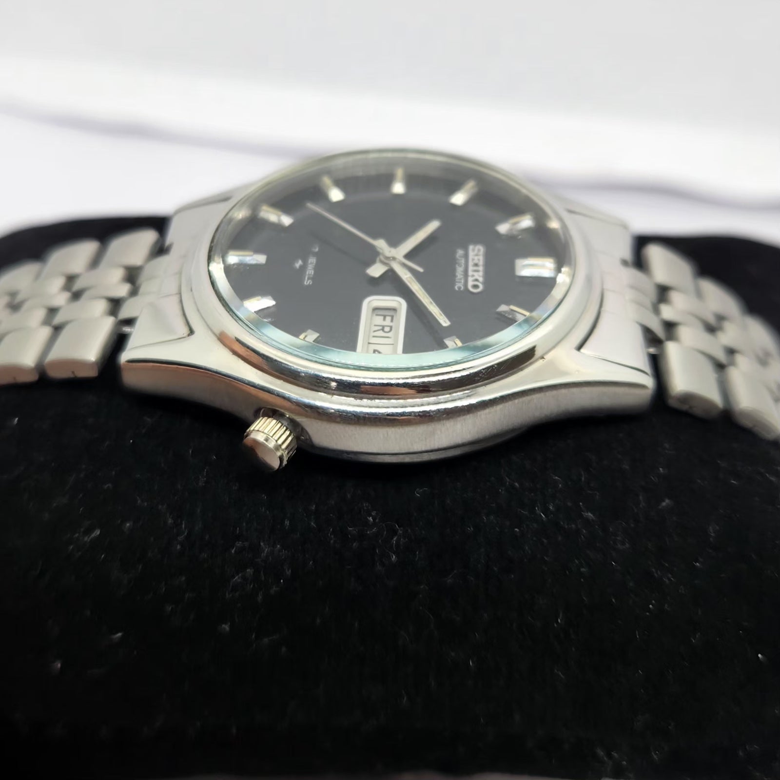 Vintage 1985 Original Seiko 5 Automatic 7009-6001 Black face 17 Jewels Day-Date Japanese Men's Wrist Watch OG237