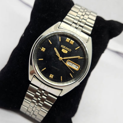 Vintage 1985 Original Seiko 5 Automatic 6309-523A Black face 17 Jewels Day-Date Japanese Men's Wrist Watch OG238